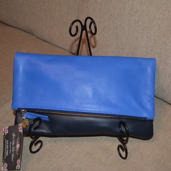 Clair V fold Over Clutch - Picture 5 of 8